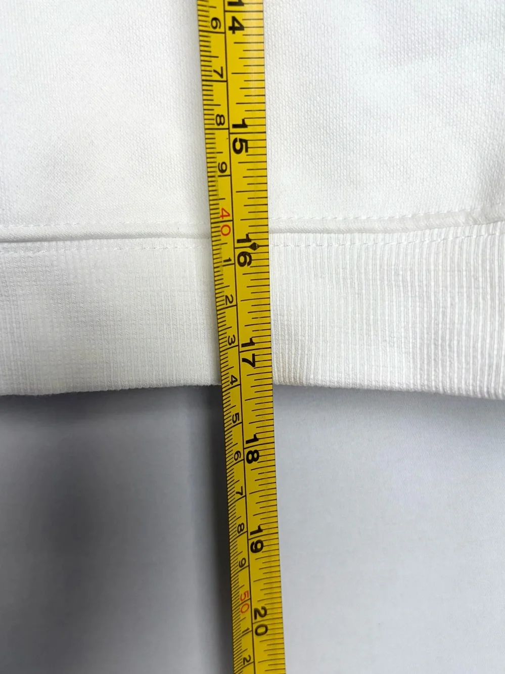 Alphalete PBNS White Cropped Sweatshirt Red Lettering Sz M Athletic Gym EUC